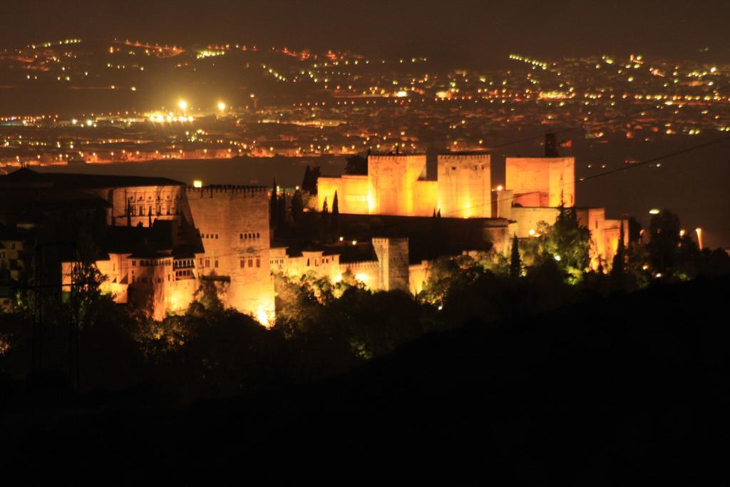 Alojamientos Alhambra Granada Exterior foto